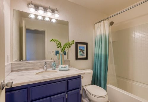 1320 I St, Rio Linda CA  95673-4403 exterior