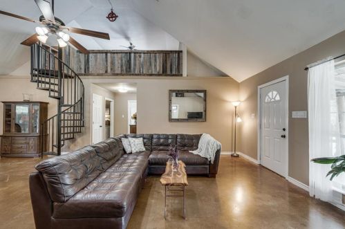 1511 Walnut Grv Rd, Midlothian TX  76065-4749 exterior