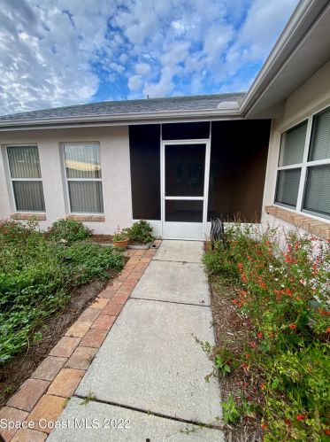 1390 Las Verdes Ct, Titusville FL  32780-8732 exterior