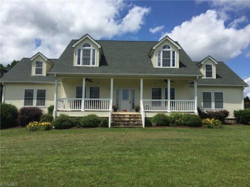 139 Higher Ground Ln, Lowgap, NC 27024-7177