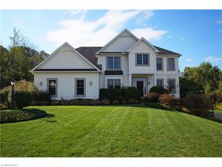 1038 Linden Hill Ct, Macedonia, OH 44067-1698