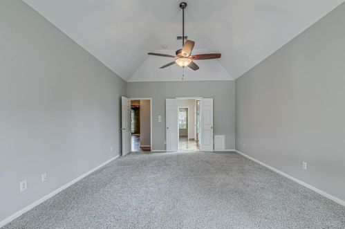 1800 Southwicke Dr, Lewisville TX  75022-8430 exterior