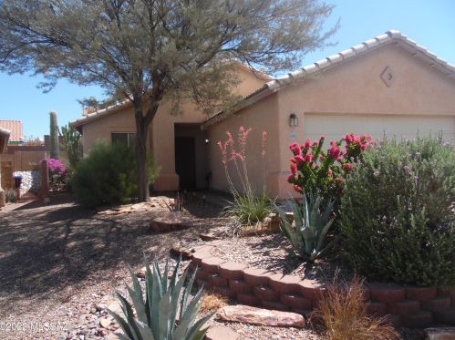 8152 Ivory Rose Dr, Tucson, AZ 85741-4050