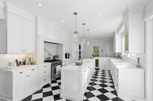 130 Cocoanut Row, Palm Beach, FL 33480-4147