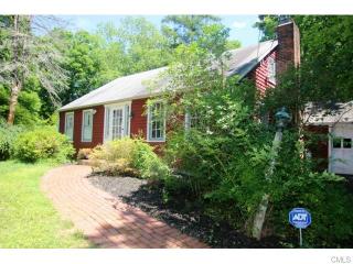 149 Curt Smith Rd, Southbury, CT 06488-2322