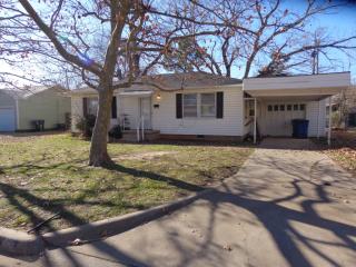 415 Lester Blvd, Duncan OK  73533-2340 exterior