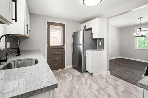 4326 Homestead Duquesne Rd, Whitaker PA  15120-3543 exterior