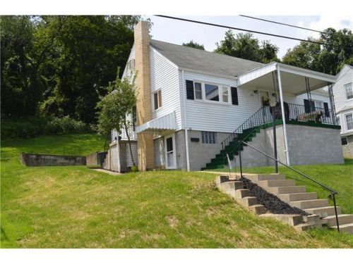 516 Woodward Ave, North Charleroi, PA 15022-2271