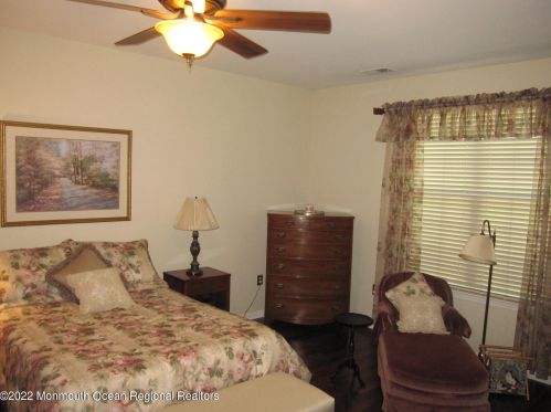 20 Plymouth Ct, Jackson Twp NJ  08527-6415 exterior