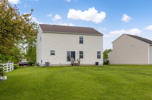 104 Glen Crossing Dr, Pataskala OH  43062-7090 exterior