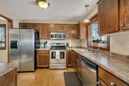 2082 Sandstone Loop, Sartell, MN 56377-4732