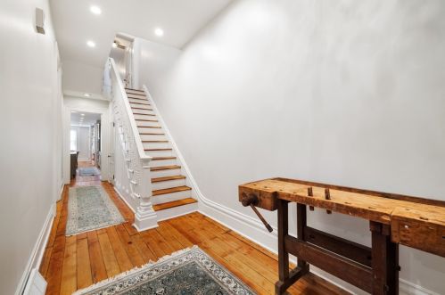 322 Main St, Pittsburgh, PA 15201-1710