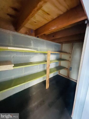 2120 Cartwright Pl, Herndon VA  20191-1903 exterior