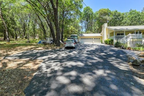5873 Cold Springs Dr, Michigan Bluff, CA 95631-9605