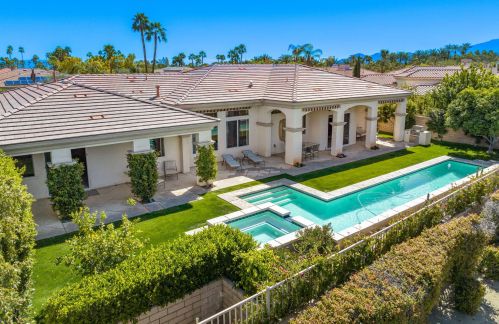 27 Toscana Way, Rancho Mirage CA  92270-1977 exterior