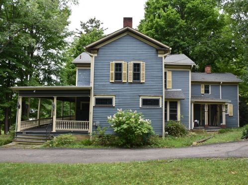 628 Highland Ave, Meadville, PA 16335-1938