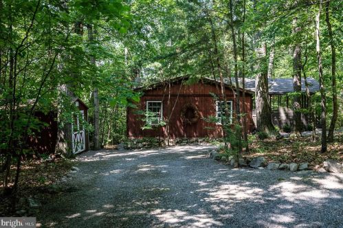 241 Blue Smoke Ln, New Market VA  22844-3815 exterior