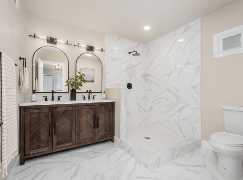 4725 Van Ness Blvd, Fresno CA  93704-3122 exterior