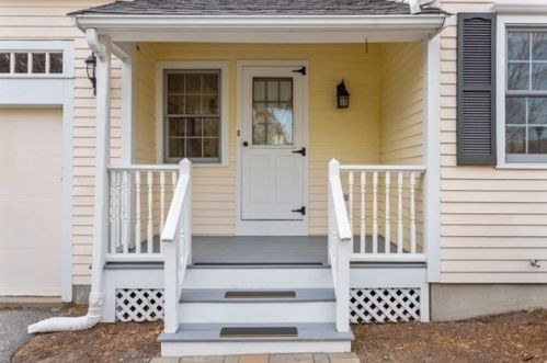 11 Matthew Ln, Mansfield MA 02048-3254 exterior