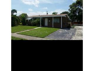 6564 Pierce St, Hollywood, FL 33024-7642