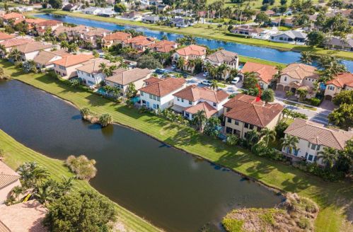 4115 Artesa Dr, Boynton Beach FL  33436-2628 exterior