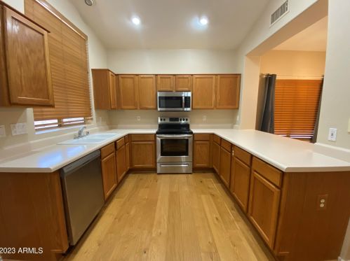 25224 41st Ave, Phoenix AZ  85083-2491 exterior