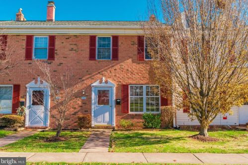 203 Brunswick Ct, Lansdale, PA 19446-4308