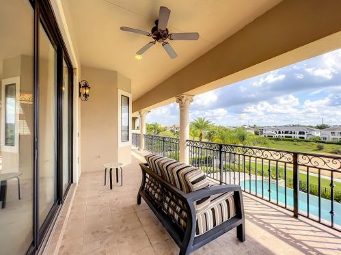 395 Muirfield Loop, Kissimmee FL 34747-6411 exterior