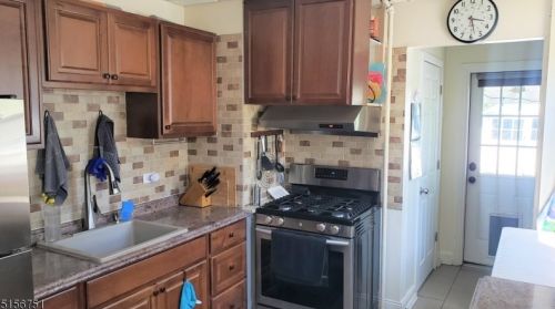 19 2nd St, Ridgefield Park NJ  07660-1051 exterior