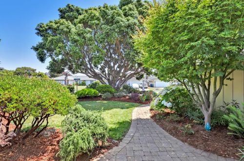 534 Spindrift Way, Princeton By The Sea, CA 94019-1542