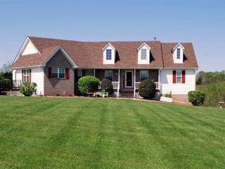 445 Briley Ln, Portland, TN 37148-5130