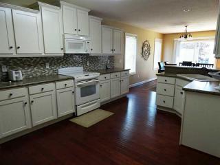 4088 Blueberry Dr, Erie PA  16510-6663 exterior
