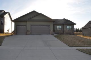 2942 High Bluff Dr, Iowa City, IA 52241-9744