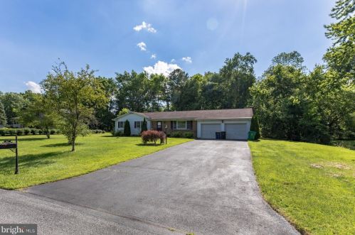 114 Hickory Dale Dr, Dover, DE 19901-1806