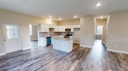 1985 9th Ave, Deland, FL 32724-3137