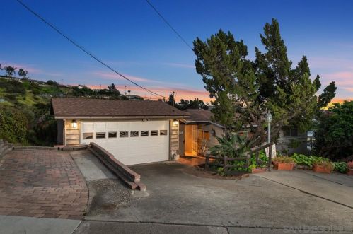 4304 Canterbury Dr, La Mesa, CA 91941-7801