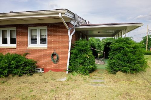 3711 6th Ave, Beaver Falls PA  15010-1918 exterior