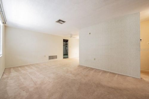 3249 Holiday Lake Dr, Tarpon Springs FL  34691-5013 exterior