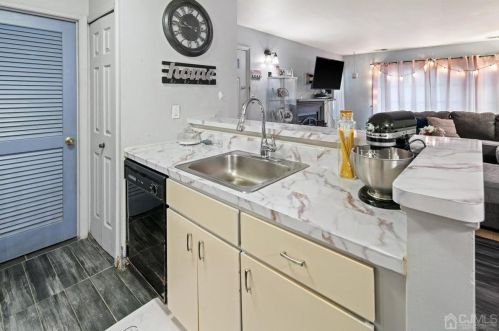 306 Cozzens Ct, East Brunswick NJ  08816-1856 exterior