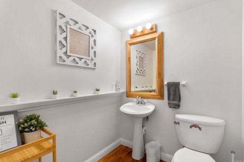 1322 Hamilton Ln, Escondido CA  92029-4316 exterior