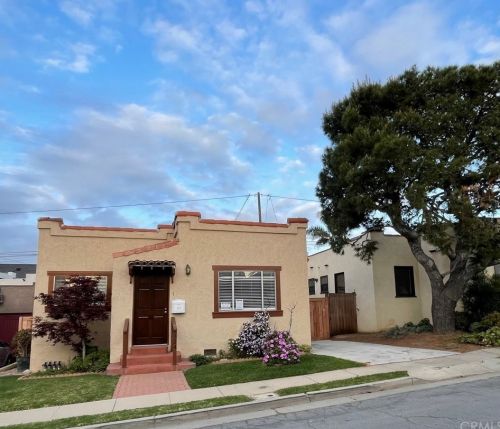 324 Eliot Ln, Long Beach, CA 90814-3117