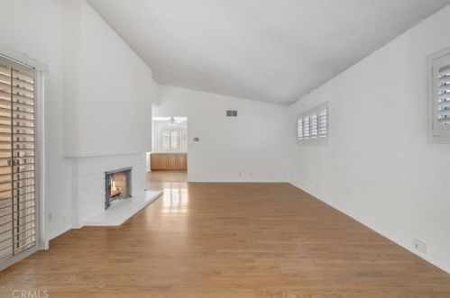 318 Sherman Dr, Long Beach CA  90746-1159 exterior