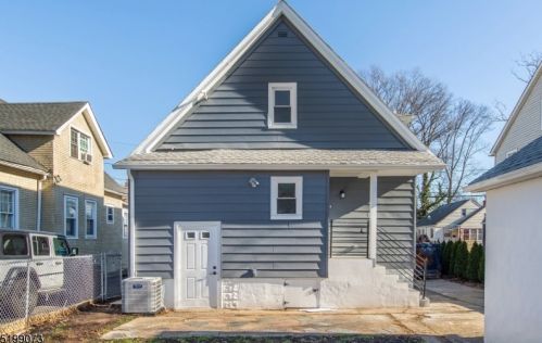 756 Drake Ave, Roselle NJ  07203-2218 exterior