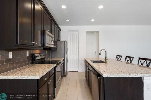 11660 13th Ct, Hollywood, FL 33025