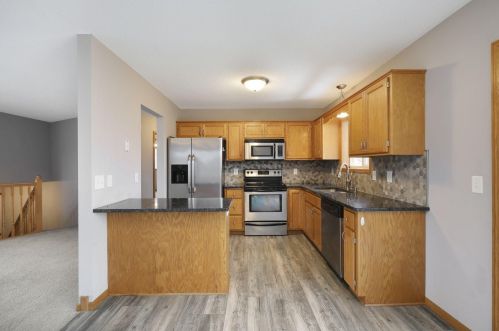 1861 Pioneer Ln, Lino Lakes, MN 55038-7045