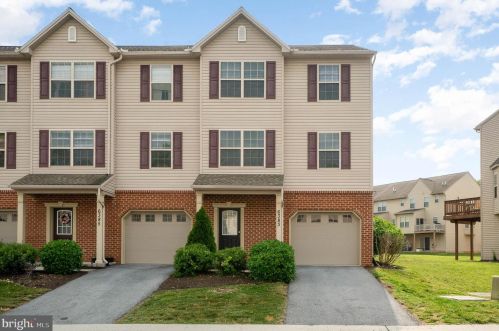 6383 Creekbend Dr, Navy Sup Dpt PA  17050-4001 exterior