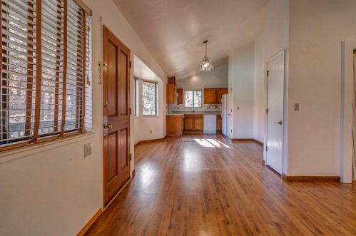 708 Doris Dr, Grass Valley CA  95945-5524 exterior