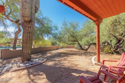 7839 Dixileta Dr, Scottsdale AZ exterior