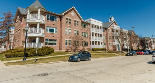 420 57th St, Kenosha WI  53140-4250 exterior