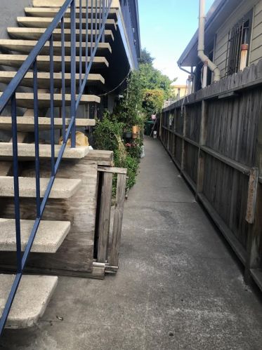 1432 50th Ave, Oakland CA  94601-5229 exterior